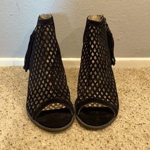 Matisse Black Suede Tassel Booties Size 10